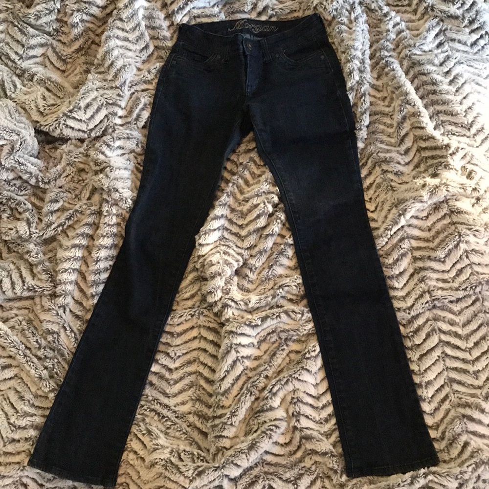 Dark wash Morgan style Delia’s jeans!